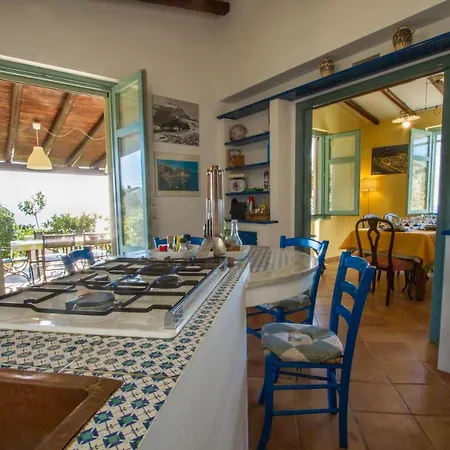 Villa Laura *